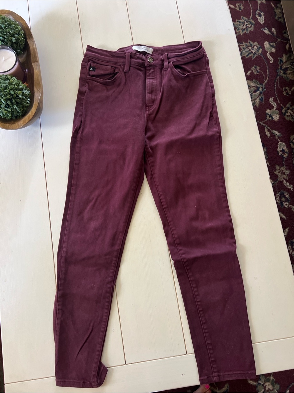 KanCan Skinny Jeans in Burgundy